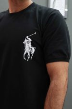 تیشرت مشکی