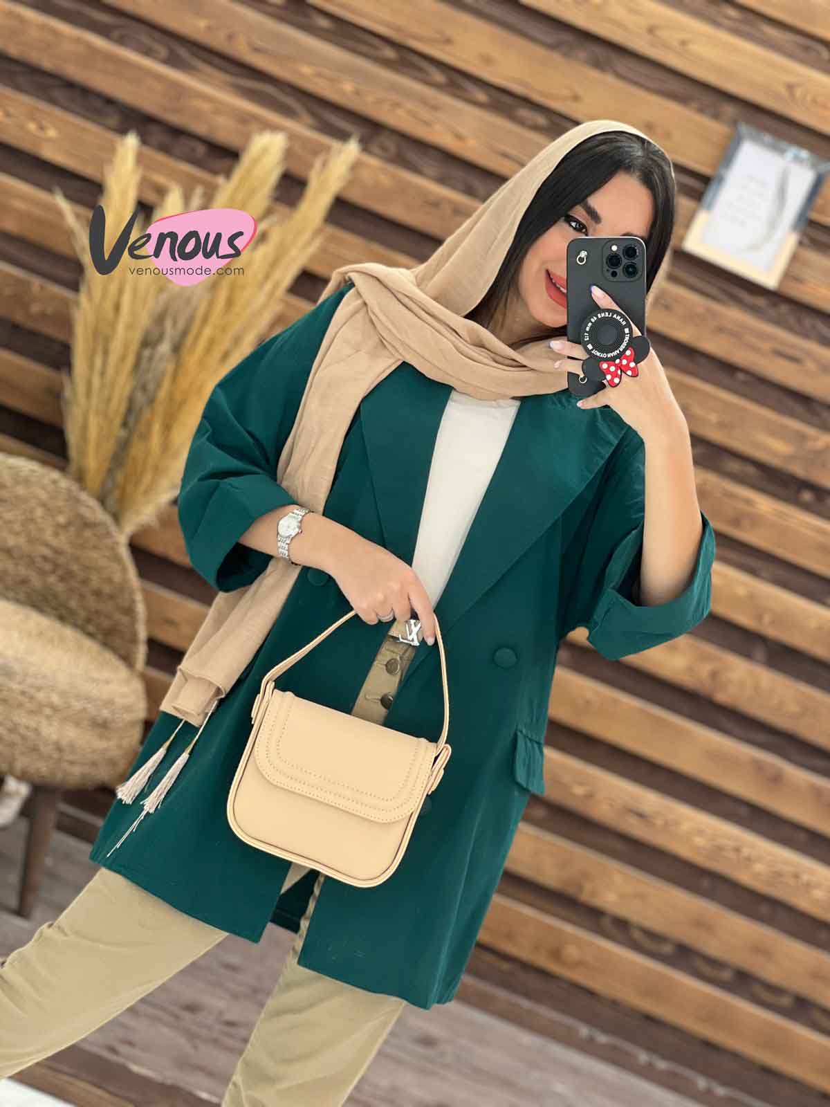 مانتو کتی چهاردکمه یقه پهن مانتو کتی چهاردکمه یقه پهن