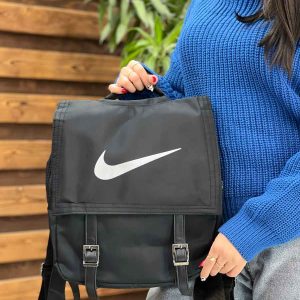 کوله برزنتی جلو سگک NIKE در ونوس مد