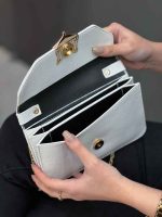کیف سفید