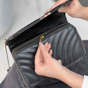 کیف دوشی