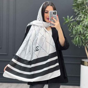 شال طرح چنل سفید - مشکی
