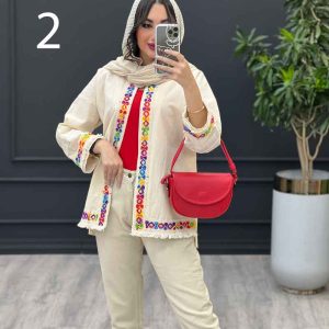 اتسایل با مانتو شیری