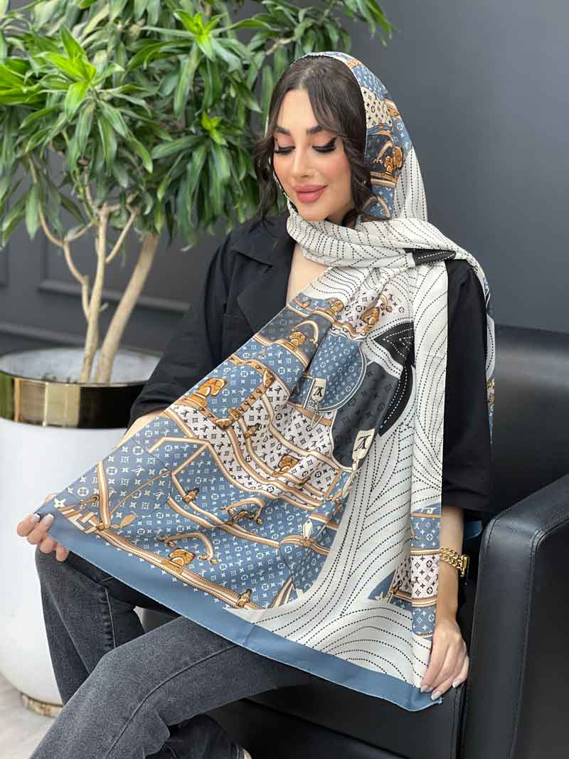 شال حریرنخ طرح LV کد 3223 شال حریرنخ طرح LV کد 3223