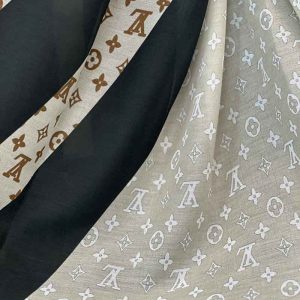 شال مشکی