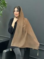 استایل با شال شکلاتی رنگ