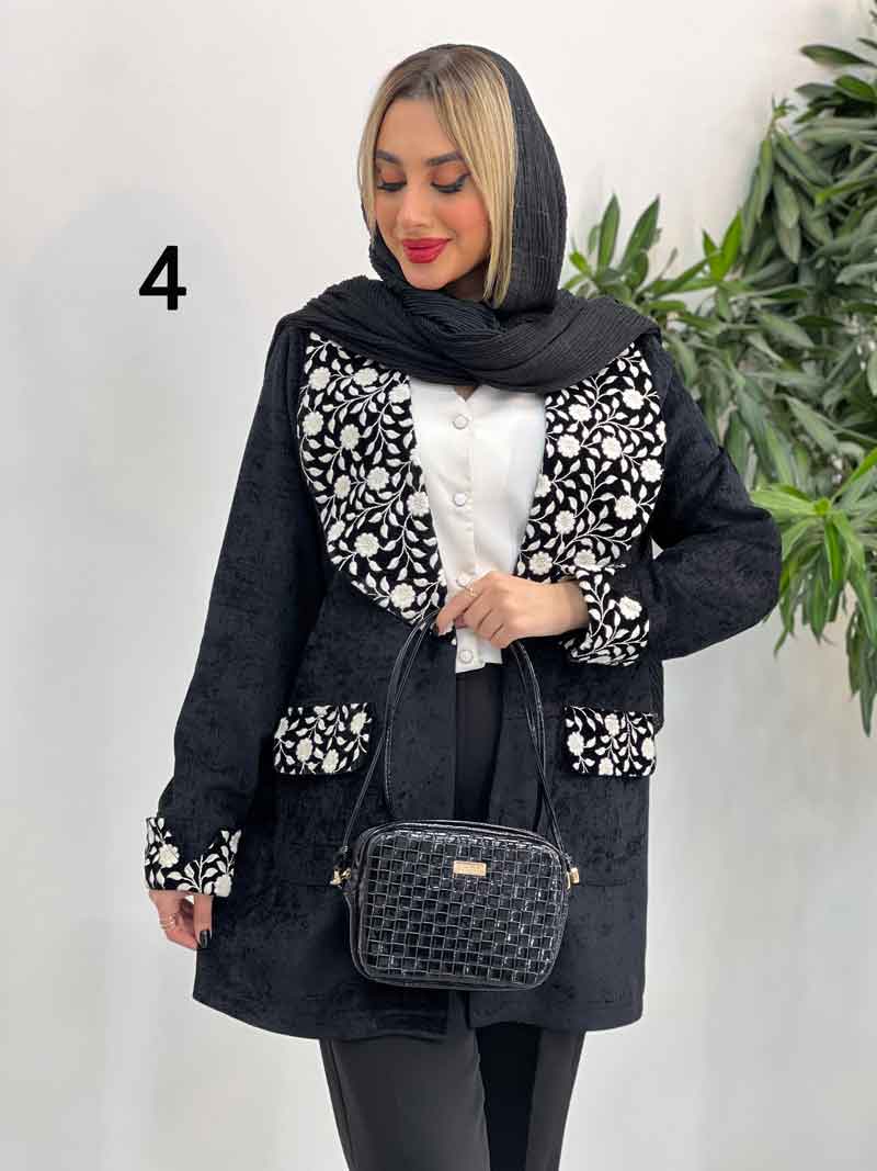 مانتو مخمل طرح دار کد 4243 مانتو مخمل طرح دار کد 4243