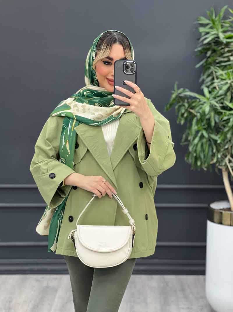 مانتو ژیله دکمه دار کد 4427 مانتو ژیله دکمه دار کد 4427