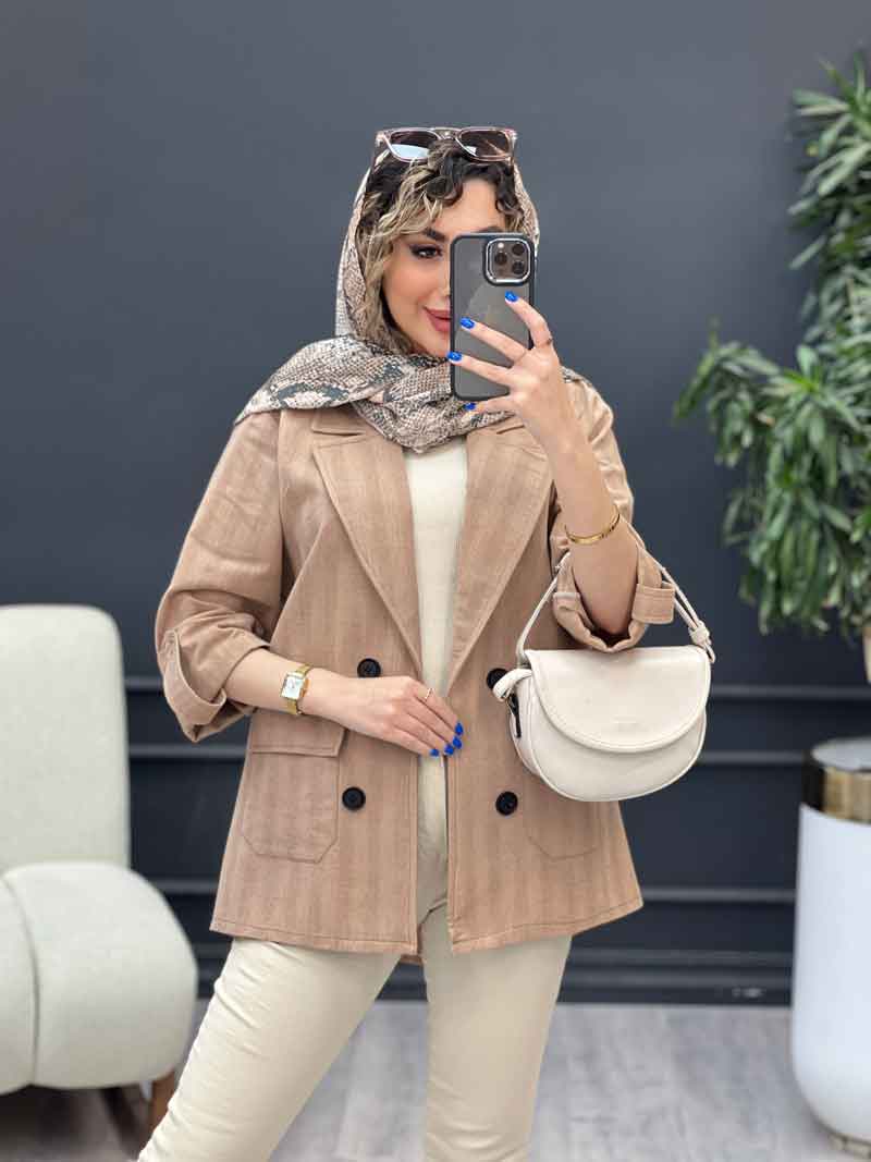 مانتو چهار دکمه دو جیب ایوا کد 4860 مانتو چهار دکمه دو جیب ایوا کد 4860