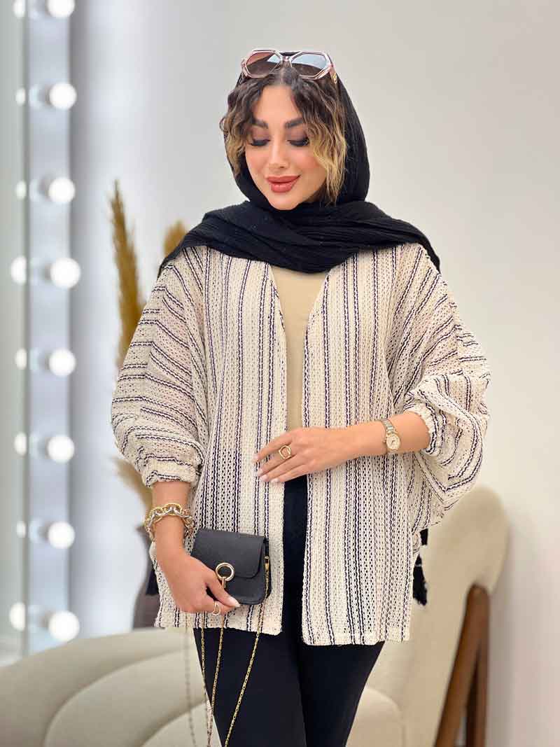 مانتو پانچ پایین هلال کد 5299 مانتو پانچ پایین هلال کد 5299
