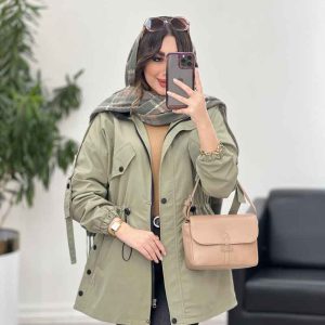 بارانی بغل سه دکمه کلاهدار کد 5649