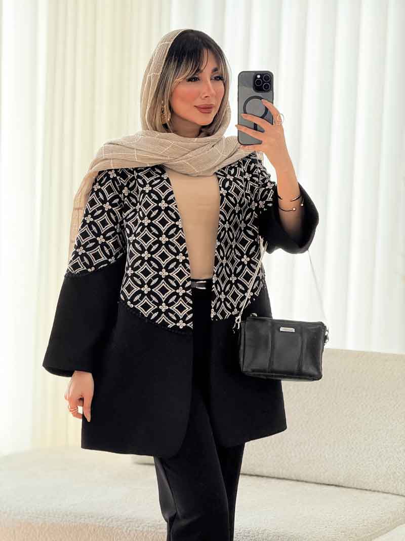 مانتو جلو باز طرح دار کد 7647 مانتو جلو باز طرح دار کد 7647